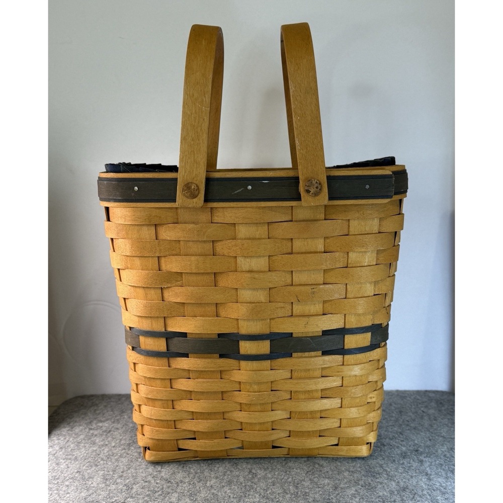 Longaberger Collector's Club Membership 10" Basket 2000 - Picture 3 of 11